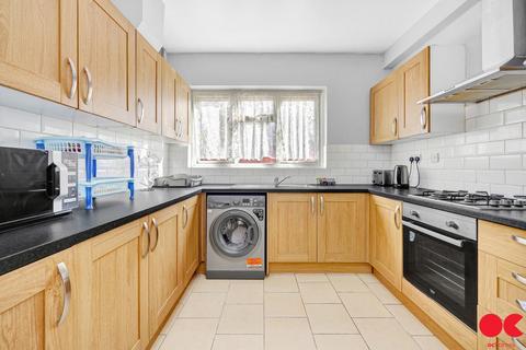 4 bedroom end of terrace house for sale, Greyhound Road, London N17