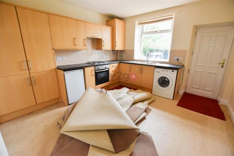 2 bedroom terraced house to rent, Sheffield Road, Woodhouse, S13