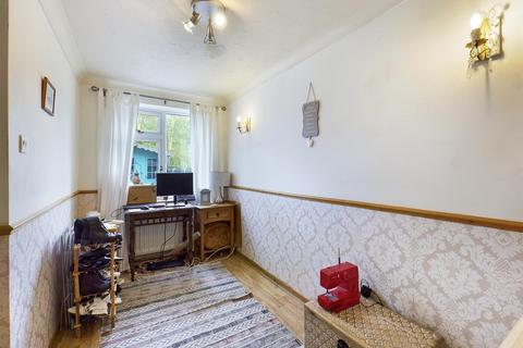9 Tintern Road, Crawley, RH11 8NG