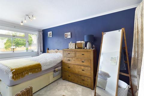 9 Tintern Road, Crawley, RH11 8NG