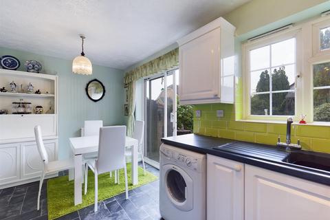 3 Barber Close, Maidenbower, Crawley, RH10 7LU