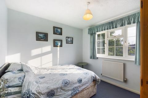 3 Barber Close, Maidenbower, Crawley, RH10 7LU