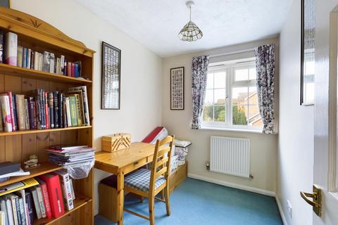 3 Barber Close, Maidenbower, Crawley, RH10 7LU