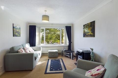 1 Wenlock Close, Crawley, RH11 8NH
