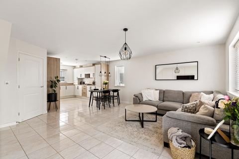 38 Trinity Drive, Folkestone, CT19 5UU