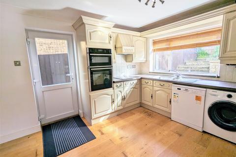 4 bedroom detached house to rent - Rede Court Road, Rochester