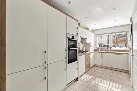 22 Trinity Drive, Folkestone, CT19 5UU