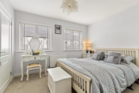 22 Trinity Drive, Folkestone, CT19 5UU