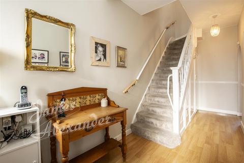 3 bedroom terraced house for sale - Strathyre Avenuee, London