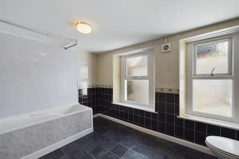 11 Brookfield Place, Ilfracombe, EX34 8BX