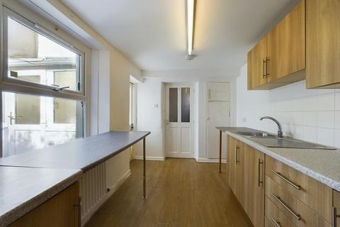 11 Brookfield Place, Ilfracombe, EX34 8BX