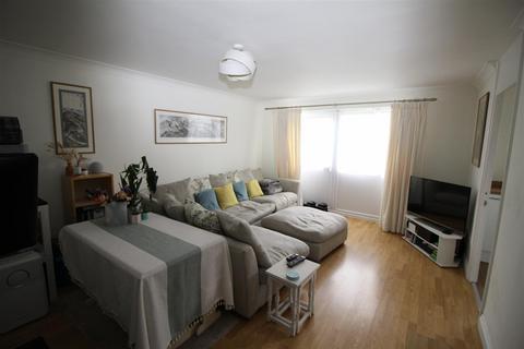 2 bedroom flat for sale, Trafalgar Court, Braintree, Essex