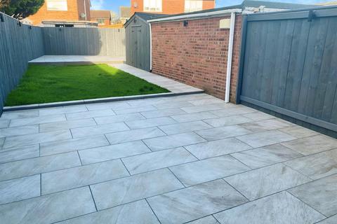 1 Larch Drive, Thorngumbald, Hull, HU12 9LE