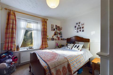 9 Alpha Road, Crawley, RH11 7BH