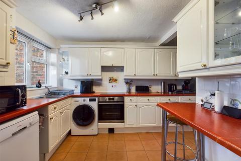54 Barrington Road, Crawley, RH10 6DB