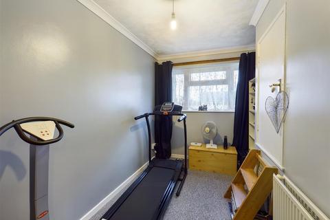 54 Barrington Road, Crawley, RH10 6DB