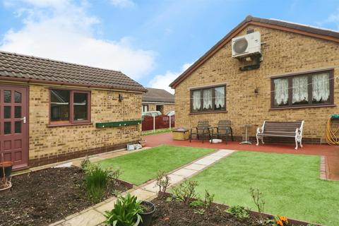 3 bedroom detached bungalow for sale, St. Helens Close, Thurnscoe, Rotherham