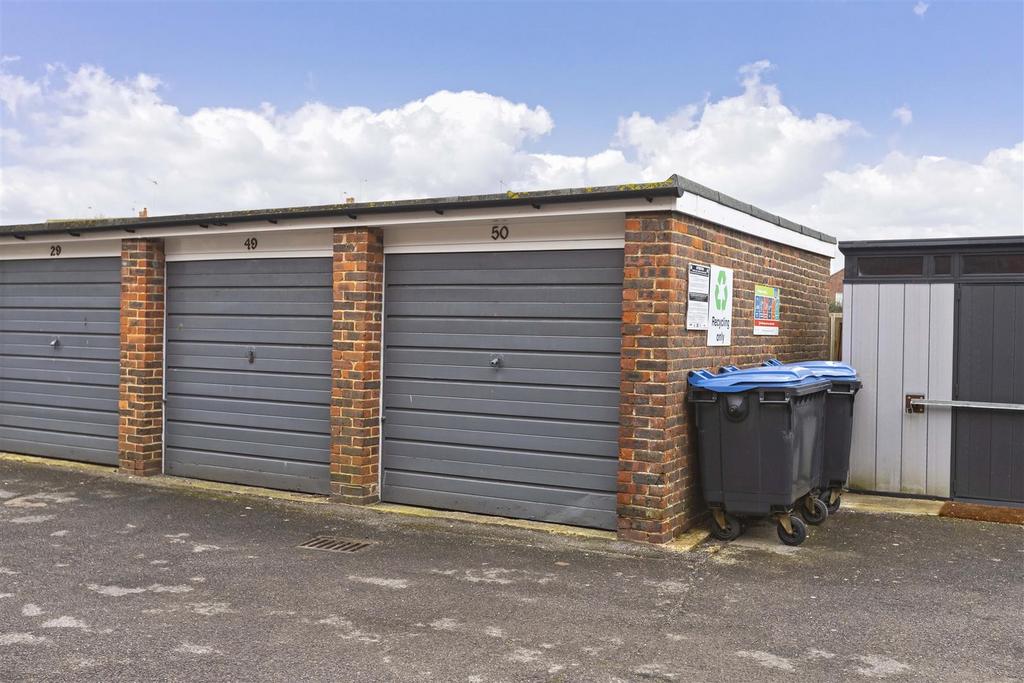 Willow court 8.JPG