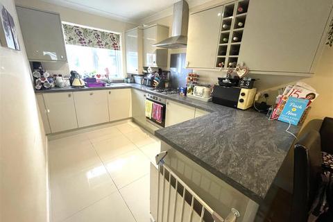 undefined, Llys Y Foryd, Kidwelly