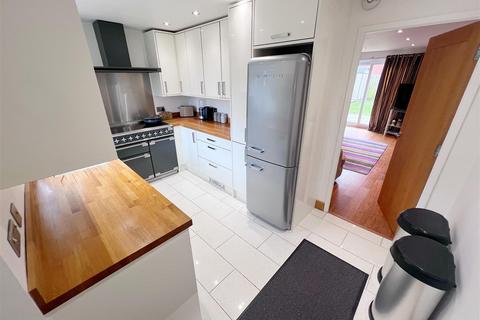 2 bedroom end of terrace house for sale - Holland Meadow, Welford on Avon