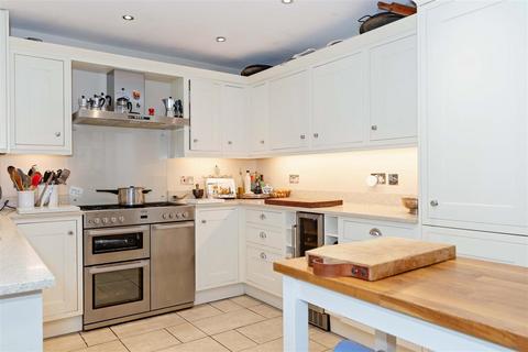 4 bedroom terraced house for sale, Clifton Road, Worthing