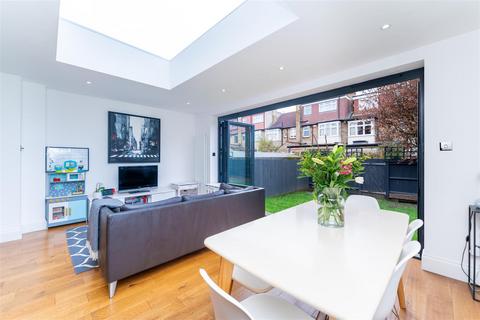 20 Kingsdown Avenue, Ealing, London, W13 9PT
