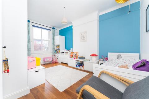 20 Kingsdown Avenue, Ealing, London, W13 9PT