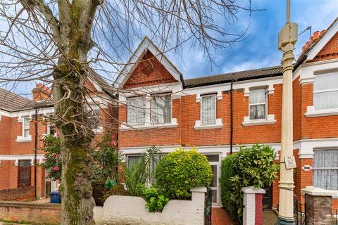 40 Wellington Road, London, W5 4UH