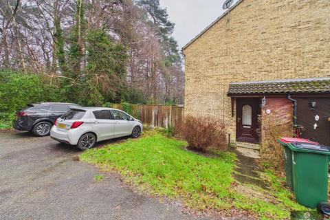 undefined, Brooklands Road, Tollgate Hill RH11