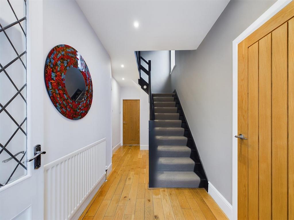 Hallway.jpg