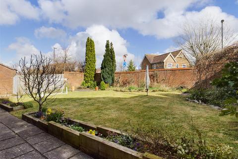 5 Baldwin Close, Maidenbower, Crawley, RH10 7JA