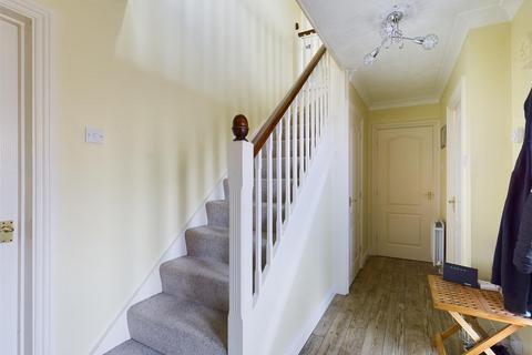 5 Baldwin Close, Maidenbower, Crawley, RH10 7JA