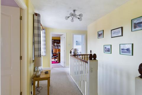 5 Baldwin Close, Maidenbower, Crawley, RH10 7JA