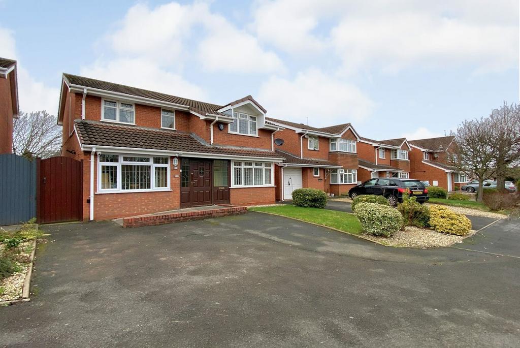 Radbourne Drive, Cradley Heath, Halesowen, B63 4 bed detached house for