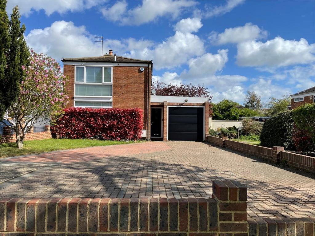 Speldhurst Close, Bromley, BR2 3 bed detached house for sale £740,000