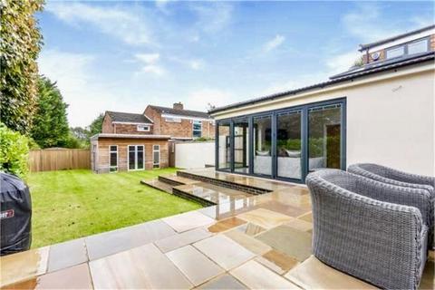 3 bedroom detached house for sale, Speldhurst Close, Bromley, BR2