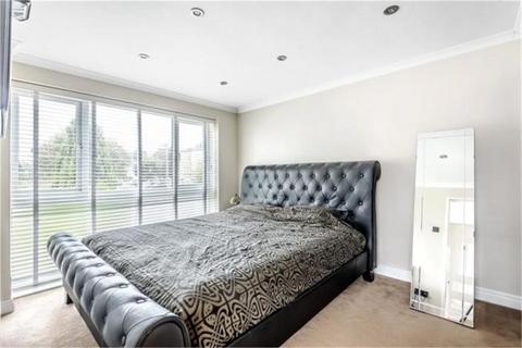 10 Speldhurst Close, Bromley, BR2 9DT