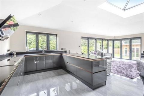 10 Speldhurst Close, Bromley, BR2 9DT