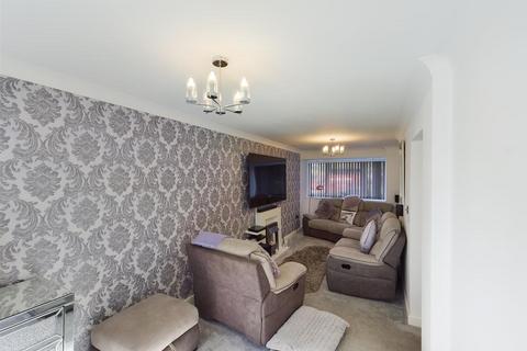 35 Ardingly Close, Crawley, RH11 0AA
