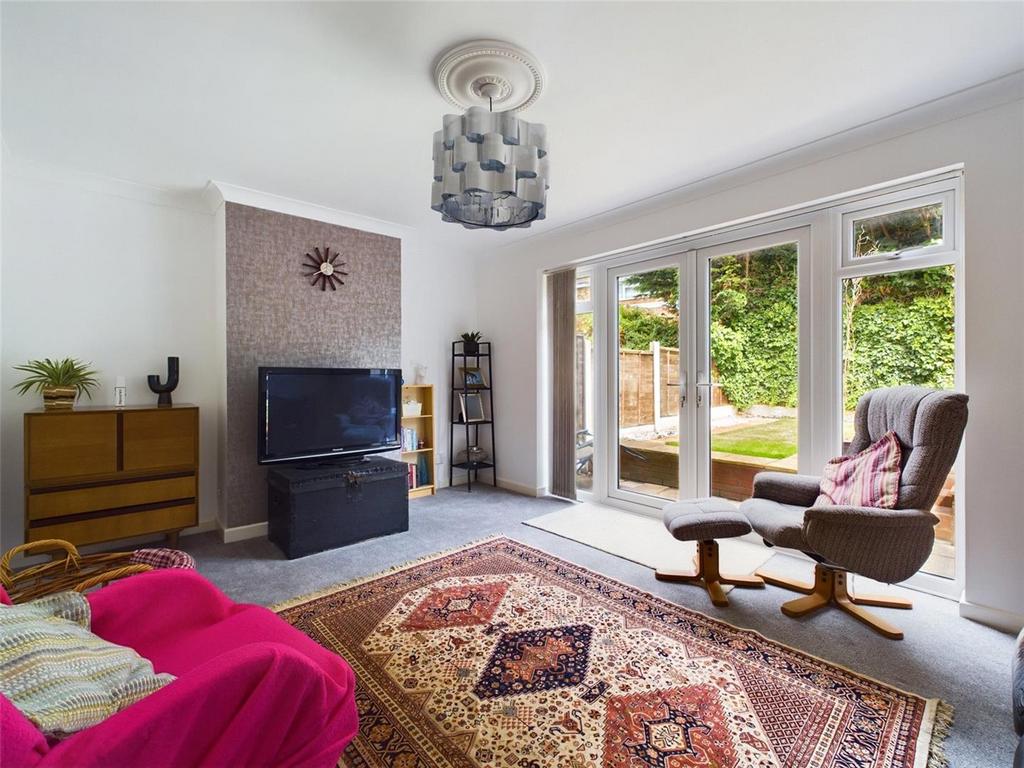 Clent Road, Stourbridge, West Midlands 3 bed house for sale £240,000