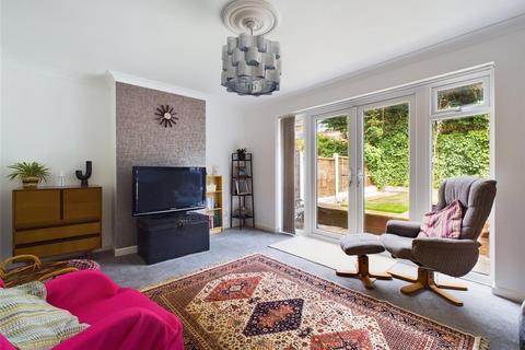 6 Clent Road, Stourbridge, DY8 4LN