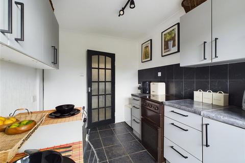 6 Clent Road, Stourbridge, DY8 4LN