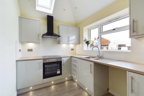 25a Burrows Road, Kingswinford, DY6 8LS