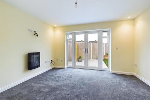 25a Burrows Road, Kingswinford, DY6 8LS