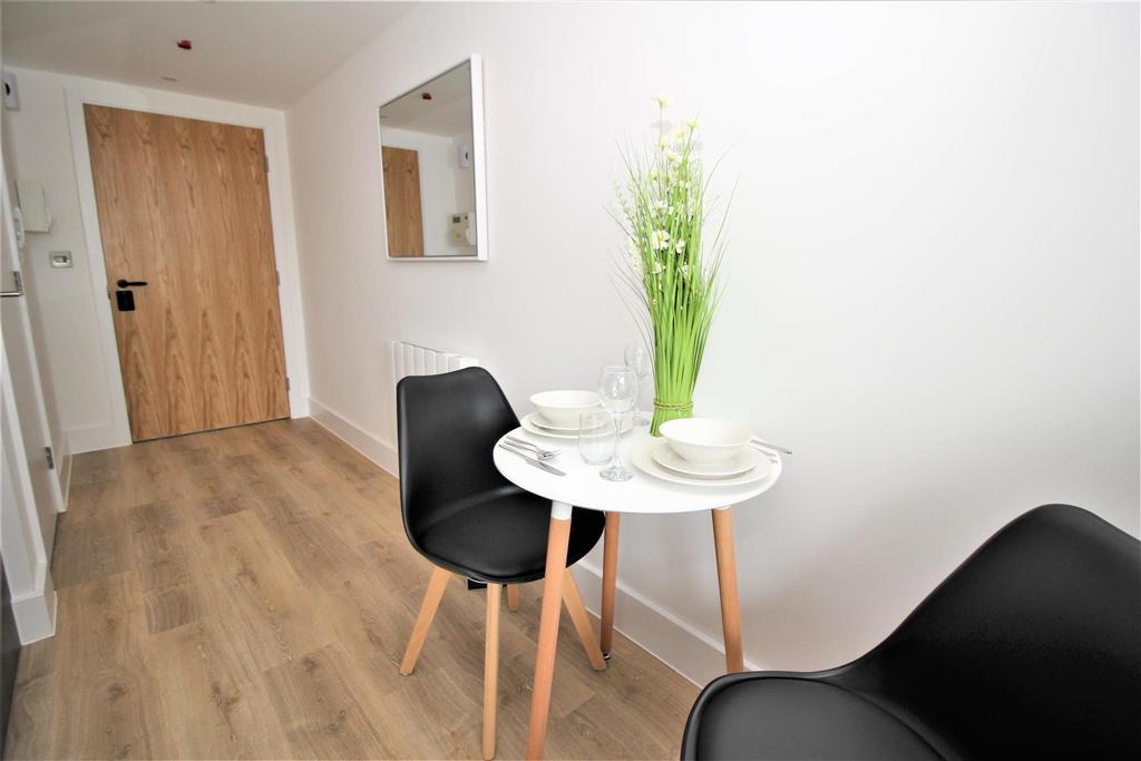 Breakfast Area2.jpg
