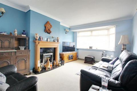 5 bedroom semi-detached bungalow for sale - David Place, New Waltham DN36