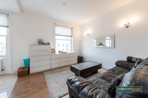 1 bedroom flat for sale, Second Floor Flat, Kilburn High Road,