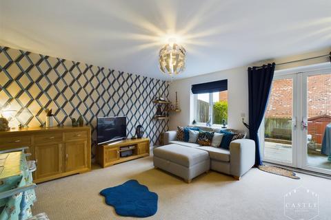 3 bedroom townhouse for sale - Sansome Drive, Hinckley