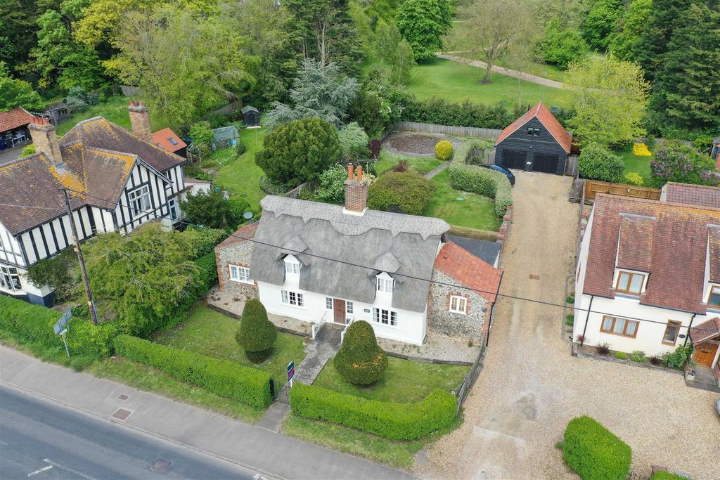 Bury Road, Kentford 4 bed detached house for sale £650,000
