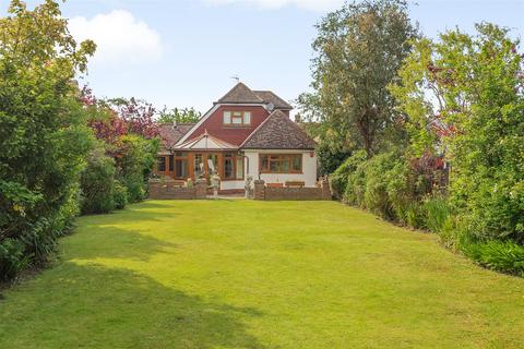 11 Chestfield Road, Chestfield, Whitstable, CT5 3LJ